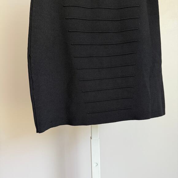 Guess sz XS Black Textured Bodycon Mini Skirt - Picture 8 of 8